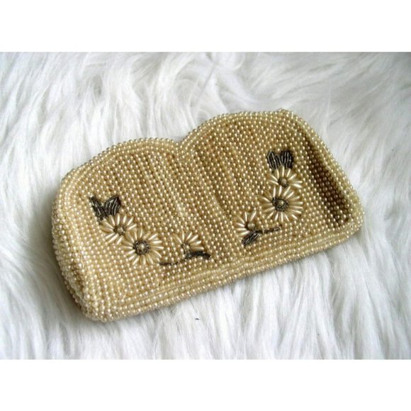 Vintage 1950's Cream Beaded Clutch Bag